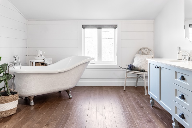 aménagement de salle de bain par Carrière : Designer